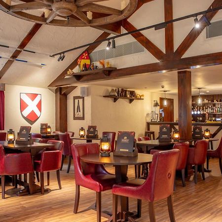 Warwick Castle Hotel & Knight'S Village 外观 照片