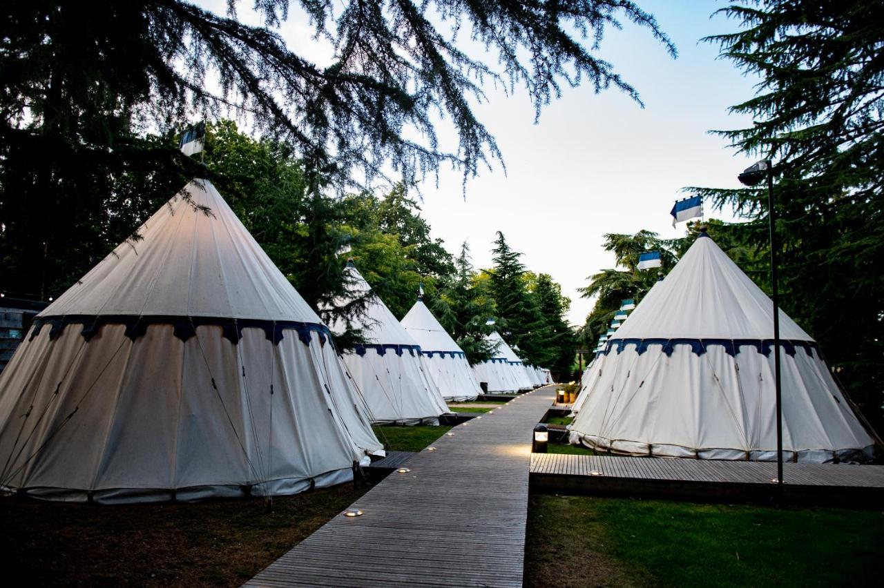 Warwick Castle Hotel & Knight'S Village 外观 照片