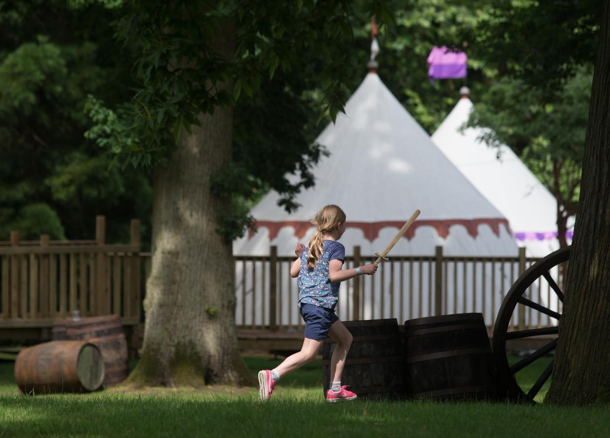 Warwick Castle Hotel & Knight'S Village 外观 照片